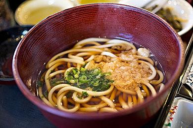  巨型猫咪保卫家园《怪兽快跑》发售日确定